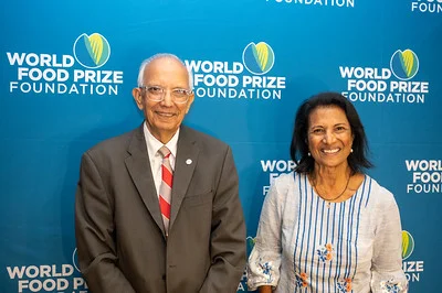 Shakuntala Thilsted (right) with 2020 World Food Prize Laureate Rattan Lal (left) in Des Moines, Iowa. Photo by Finn Thilsted.